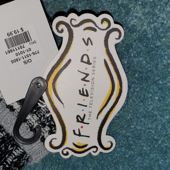 F.R.I.E.N.D.S Mittens x2 - Picture 5 of 7